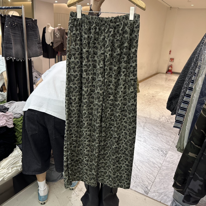 SPECIAL韓國代購女裝新款時尚熱賣推薦真品人氣休閑褲豹紋SPECIAL休閑褲圖色3綠色