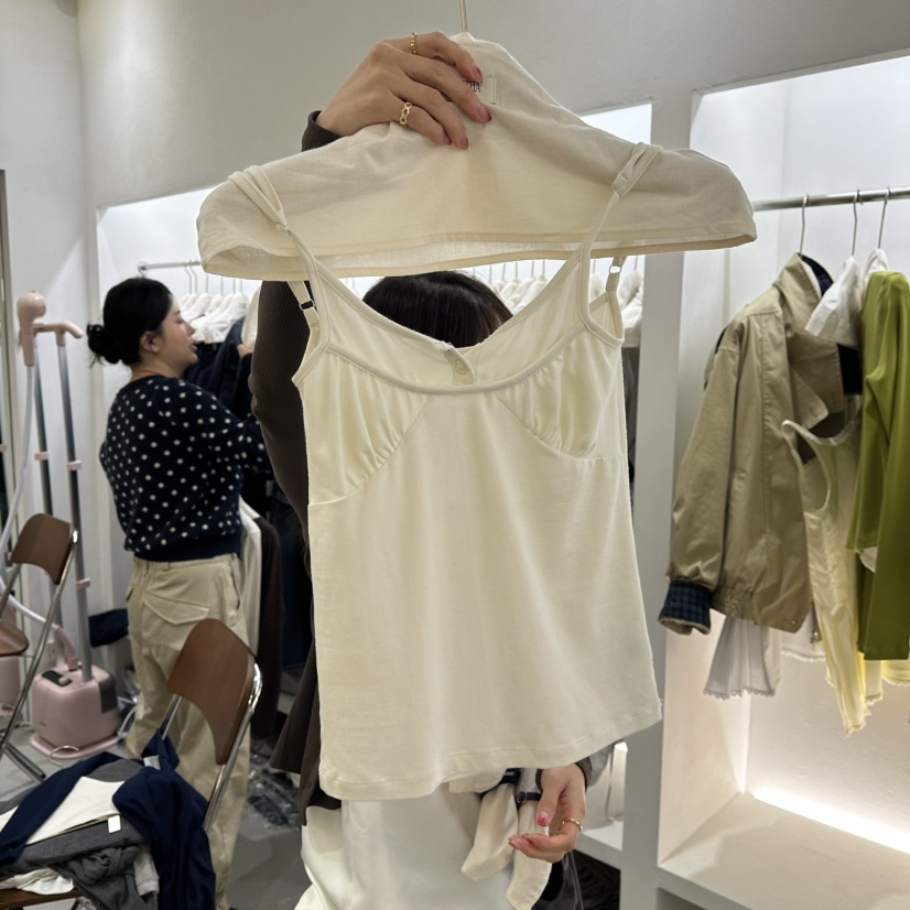 BERTHA韓國直郵女士新品熱賣時尚真品人氣休閑吊帶背心紐扣BERTHA吊帶/背心圖色4