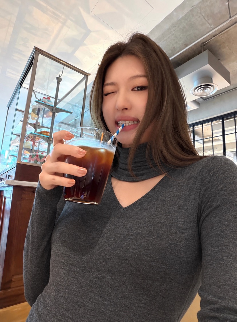 ENCHO東大門代購女裝新款推薦時尚休閑熱賣人氣真品長袖T恤ENCHO長袖T恤