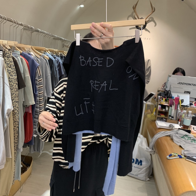 BLACKFRIDAY東大門實拍女裝新品推薦真品熱賣人氣圍巾披肩BLACK FRIDAY圍巾/披肩圖色2