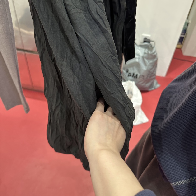77東大門直郵女士新款推薦時尚熱賣人氣連衣裙含圍巾褶裥77連衣裙