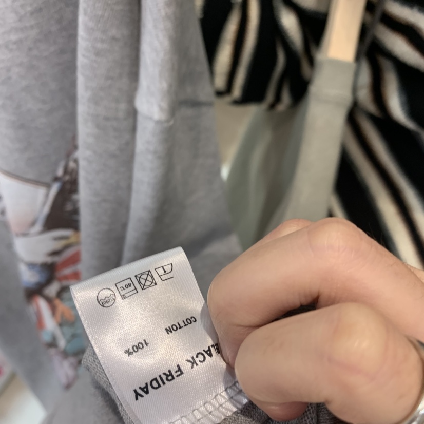 BLACKFRIDAY韓國代購女裝新品休閑熱賣真品時尚推薦人氣T恤BLACK FRIDAYT恤