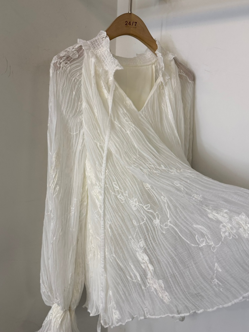 TWENTY FOUR SEVEN24-7東大門直郵女裝新品人氣襯衫蕾絲衫TEWNTY FOUR SEVEN24-7襯衫/蕾絲衫