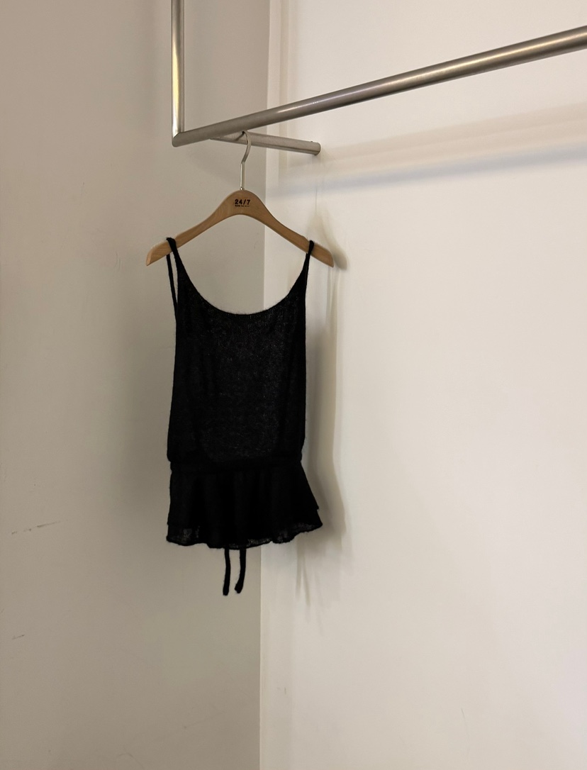 TWENTY FOUR SEVEN24-7韓國代購女裝新款熱賣吊帶背心荷葉邊馬海毛TEWNTY FOUR SEVEN24-7吊帶/背心圖色3黑色