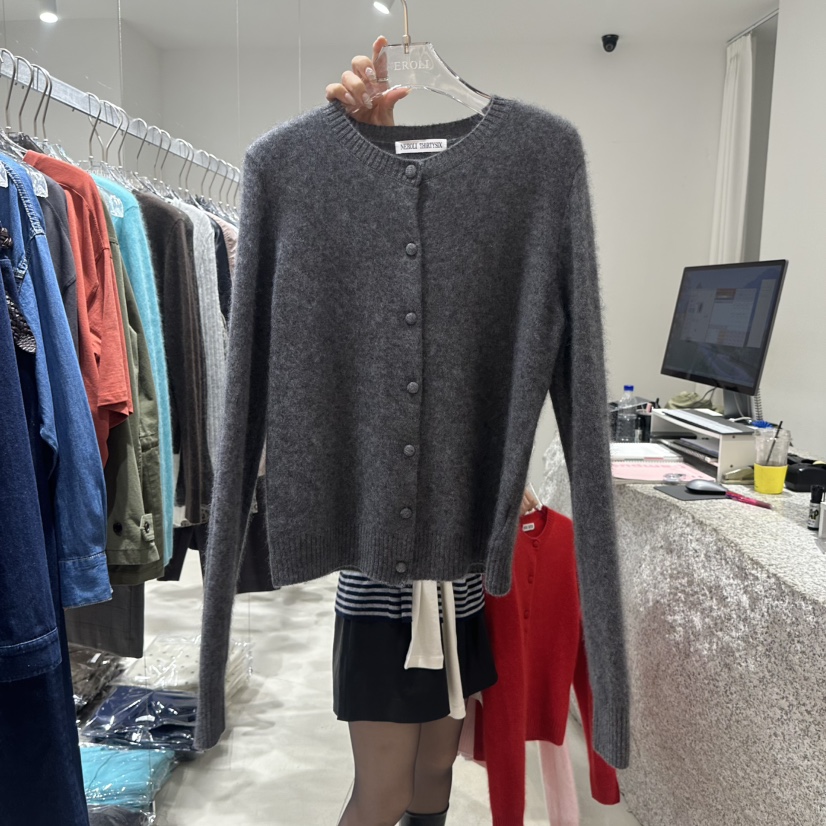 NEROLI 36東大門實拍女裝新品時尚人氣熱賣真品針織衫紐扣NEROLI 36針織衫圖色4