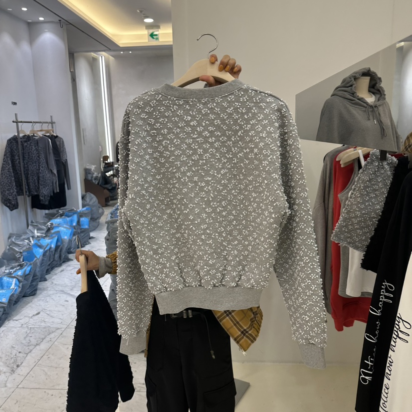 NEEEEDS東大門直郵女裝新品真品推薦休閑時尚人氣熱賣衛衣NEEEEDS衛衣