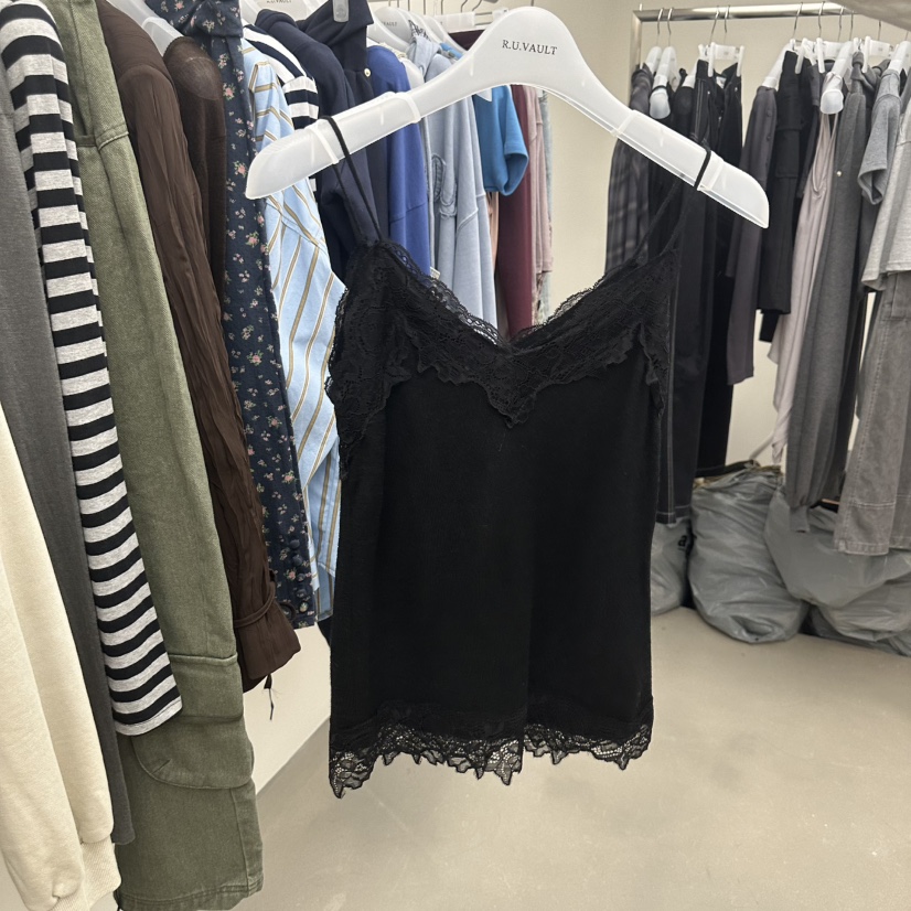 R U VAULT東大門實拍女士新款真品人氣熱賣吊帶背心蕾絲R U VAULT吊帶/背心圖色3