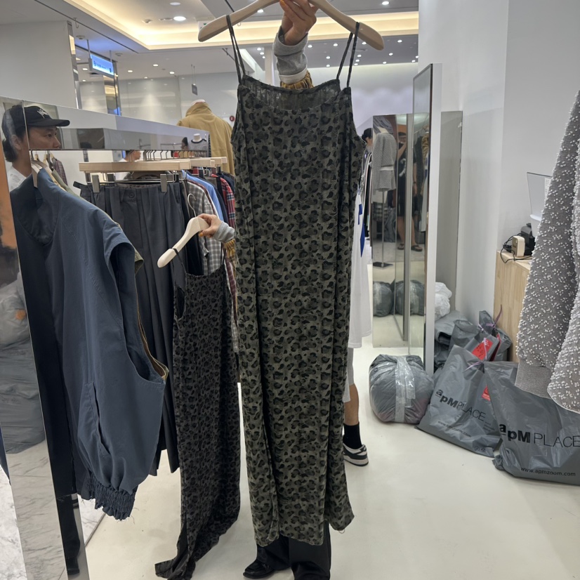 NEEEEDS東大門直郵女裝新品真品人氣休閑時尚熱賣推薦連衣裙NEEEEDS連衣裙
