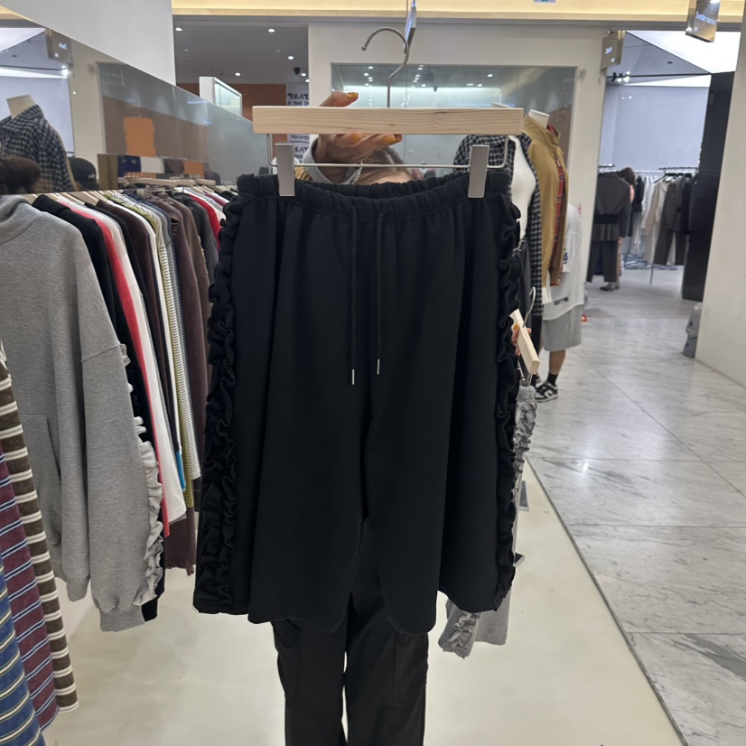 NEEEEDS韓國直郵女士新品真品時尚休閑推薦熱賣人氣短褲NEEEEDS短褲圖色2