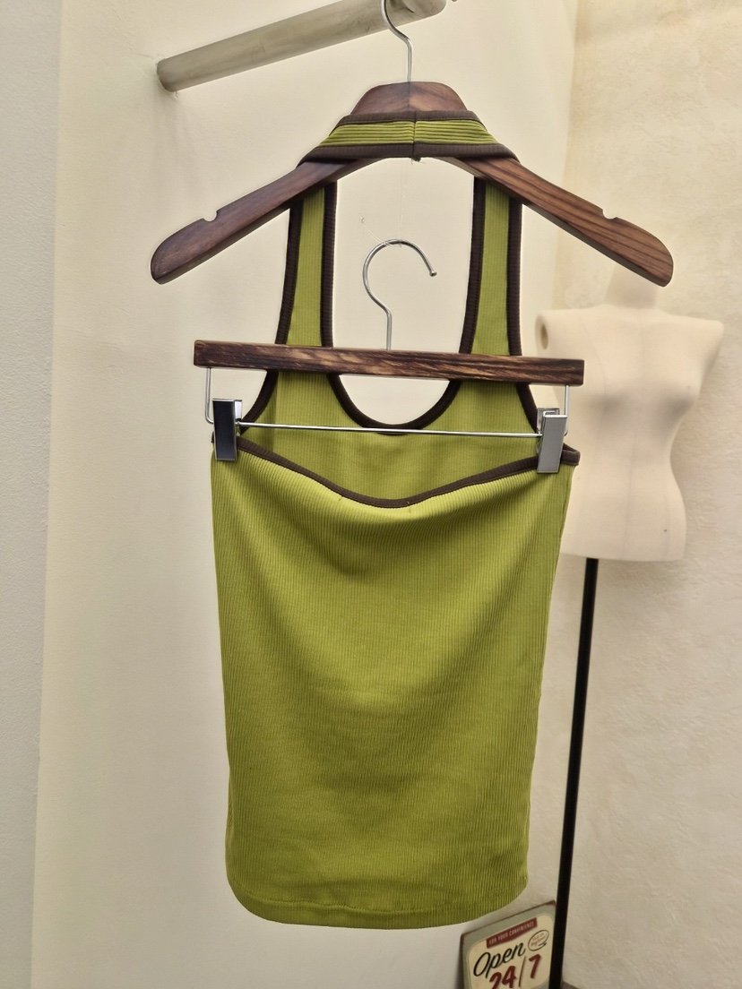 A I M東大門實拍女裝新品真品推薦時尚休閑熱賣吊帶背心A I M吊帶/背心