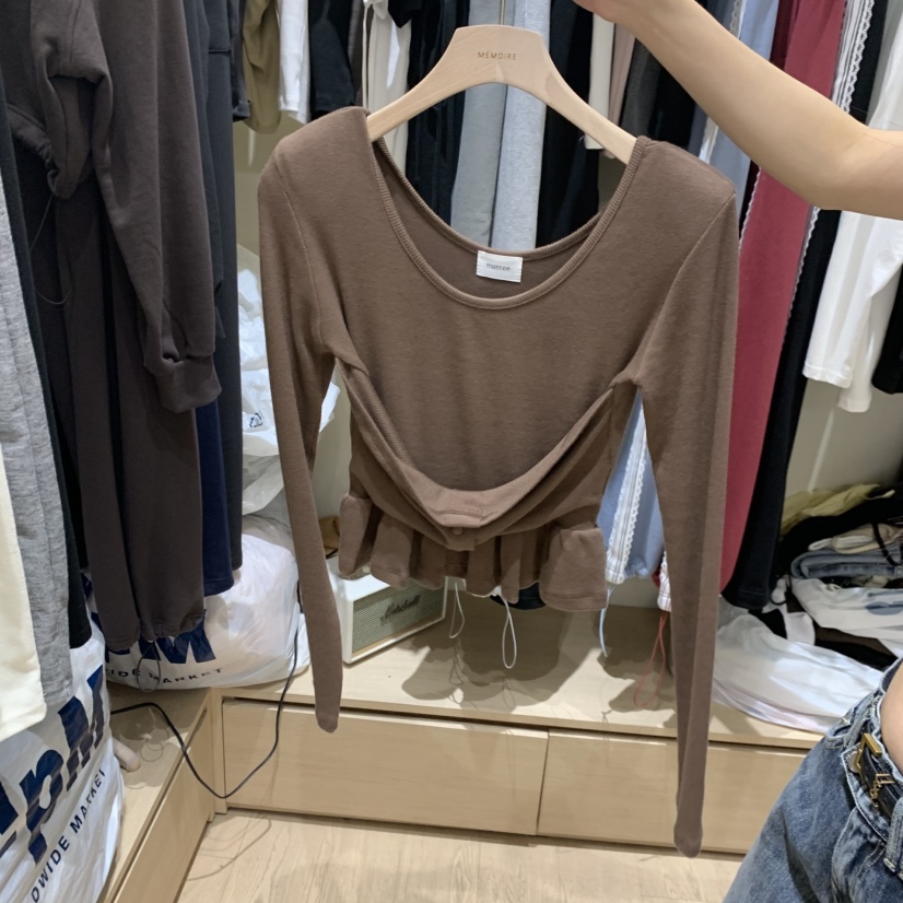 MONROE東大門實拍女士新品真品推薦熱賣長袖T恤荷葉邊紐扣MONROE長袖T恤圖色1