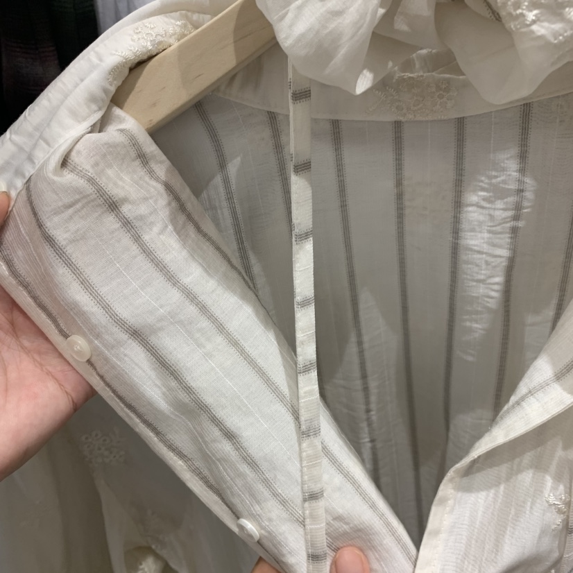 ONDA東大門直郵女士新品推薦人氣熱賣襯衫蕾絲衫包含配飾ONDA襯衫/蕾絲衫