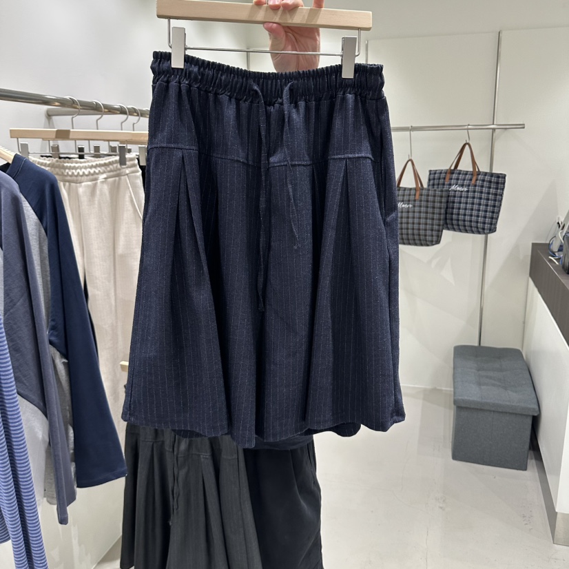 MMOO韓國代購女士新品真品時尚推薦熱賣人氣休閑短褲闊腿褲MMOO短褲圖色1