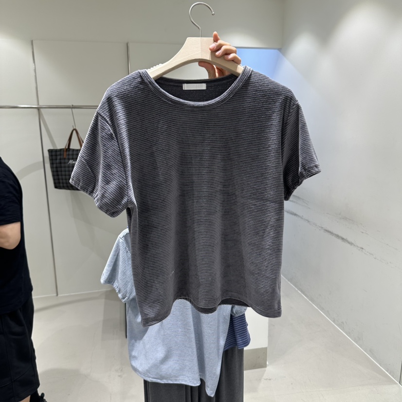 MMOO東大門實拍女裝新品時尚人氣真品休閑熱賣推薦T恤刺繡MMOOT恤圖色2