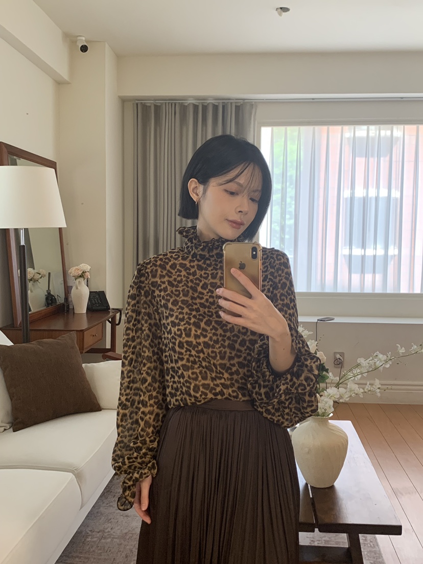 FABRIC韓國直郵女裝新品時尚推薦休閑襯衫蕾絲衫荷葉邊高領FABRIC襯衫/蕾絲衫