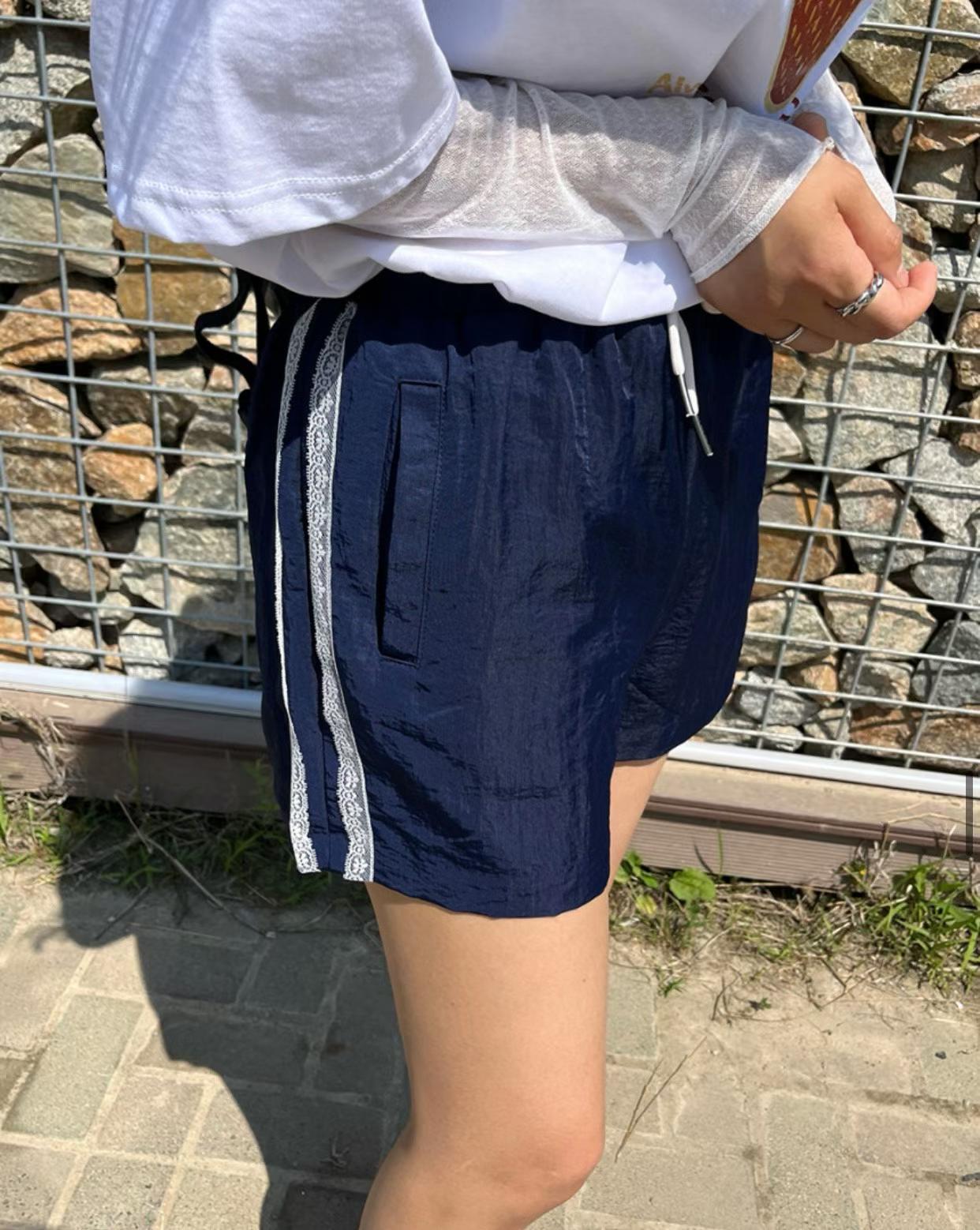 WAYBETTER東大門代購女裝新品推薦時尚熱賣人氣真品短褲蕾絲WAYBETTER短褲圖色2