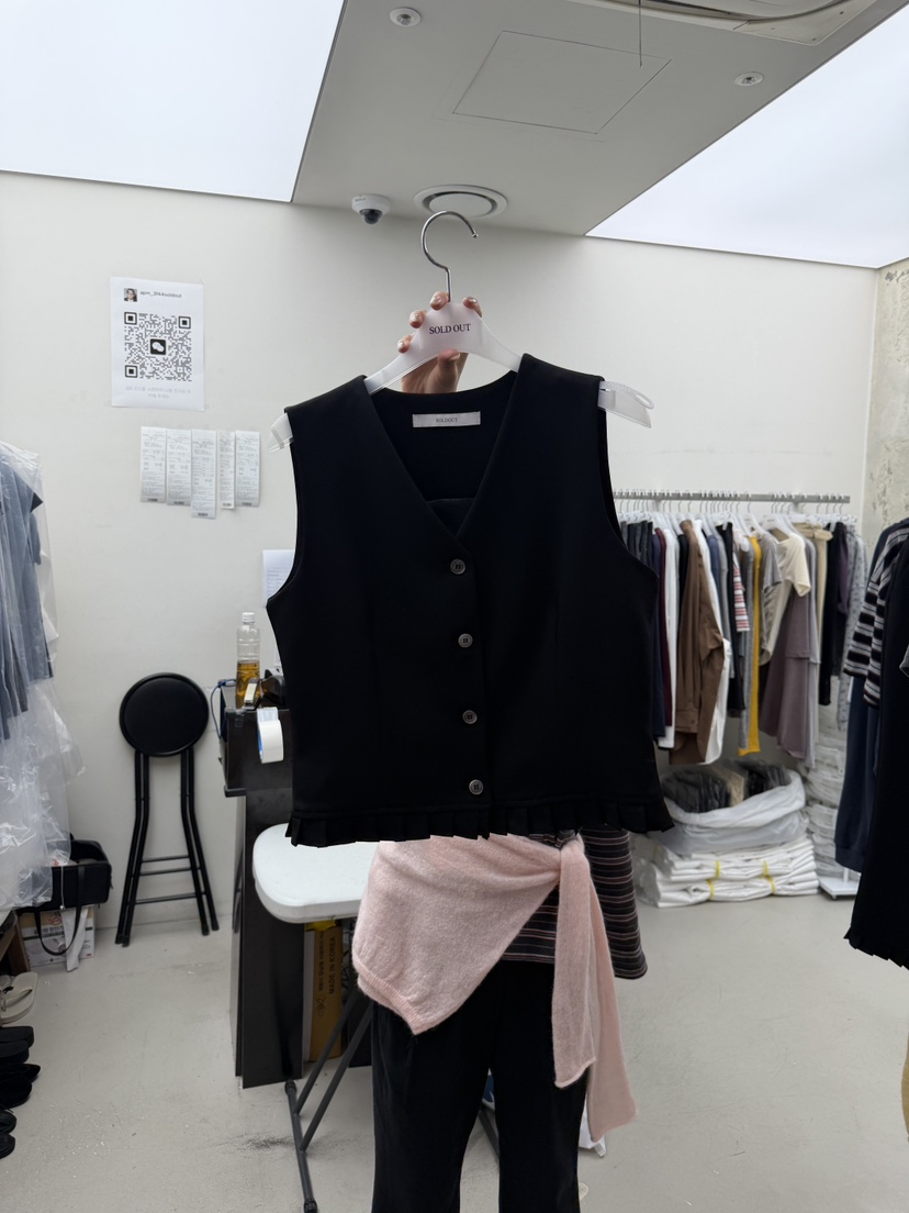 SOLD OUT韓國代購女士新款真品人氣時尚休閑推薦熱賣馬甲SOLD OUT馬甲圖色2