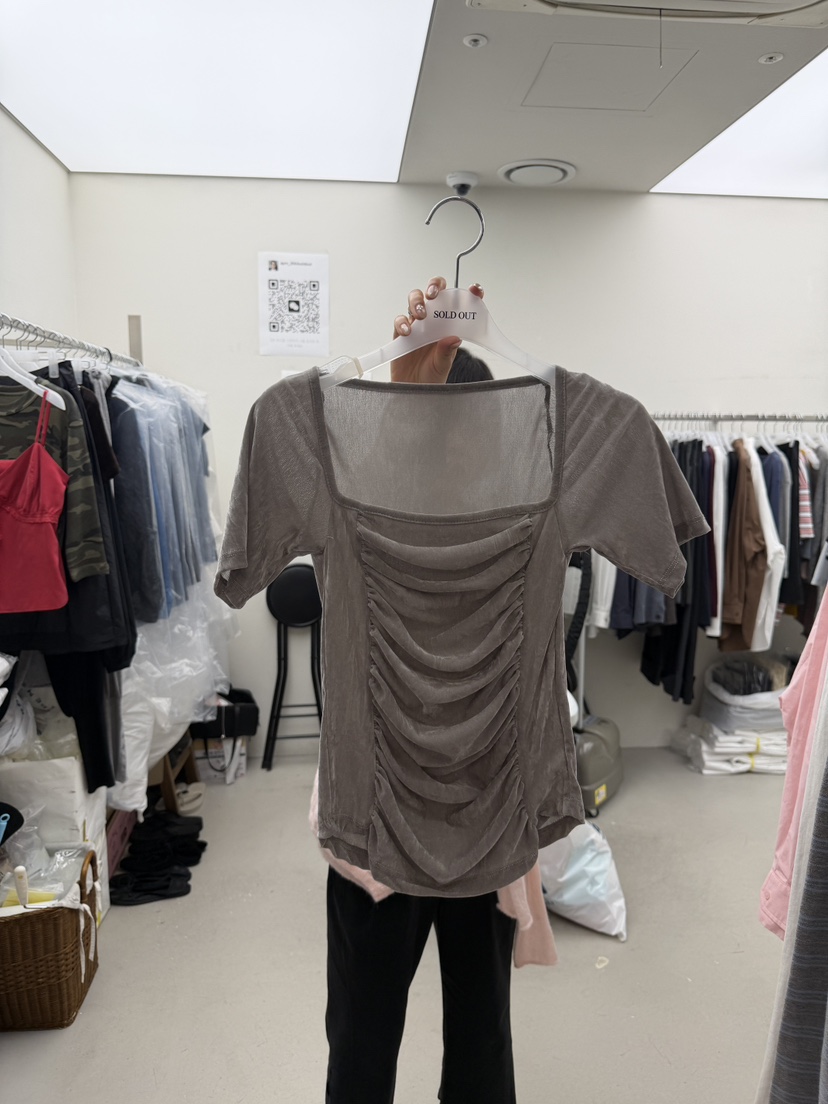 SOLD OUT韓國代購女裝新款職業休閑推薦真品人氣T恤褶皺SOLD OUTT恤圖色1