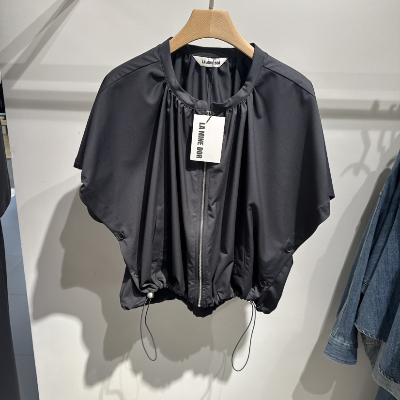 LAMINEDOR東大門實拍女裝新品推薦真品休閑襯衫蕾絲衫褶裥LA MINE DOR襯衫/蕾絲衫圖色2墨色