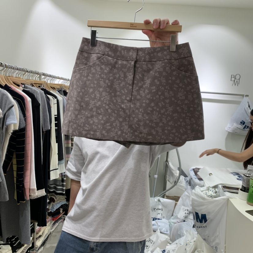 BY BOMI東大門直郵女裝新品熱賣時尚推薦真品短褲小碎花BY BOMI短褲圖色2