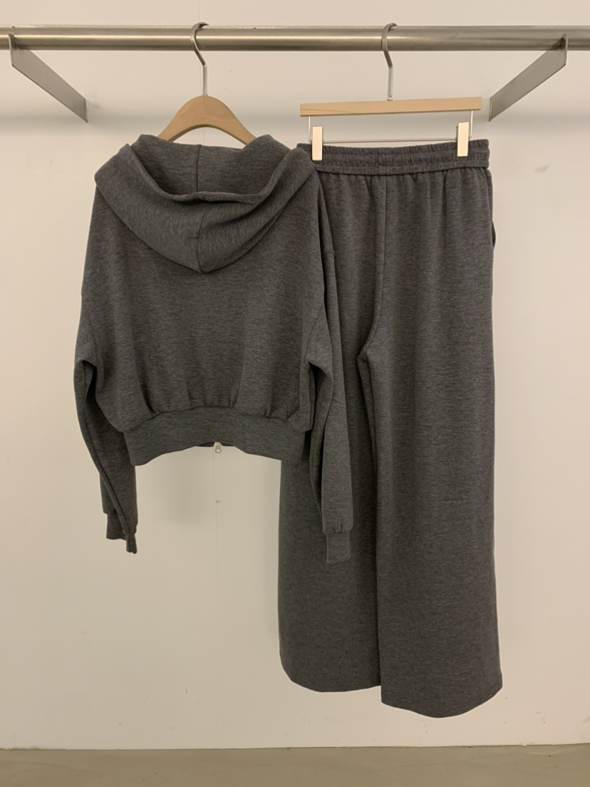 UNDER KEY東大門實拍女士新品人氣推薦熱賣套裝彈力連帽UNDER KEY套裝
