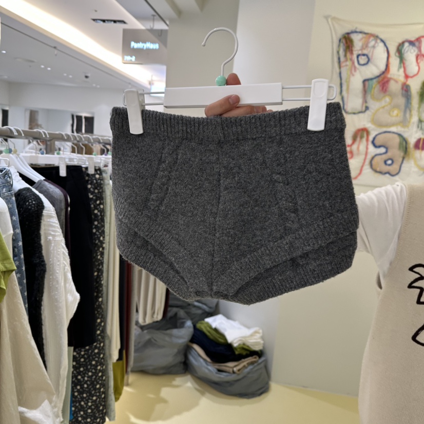 PANTRY HAUS東大門實拍女裝新款休閑熱賣推薦時尚人氣短褲PANTRY HAUS短褲