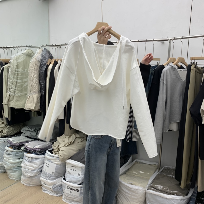 MOI-A韓國直郵女士新品時尚推薦熱賣真品衛衣連帽衫V領寬松MOI-A衛衣