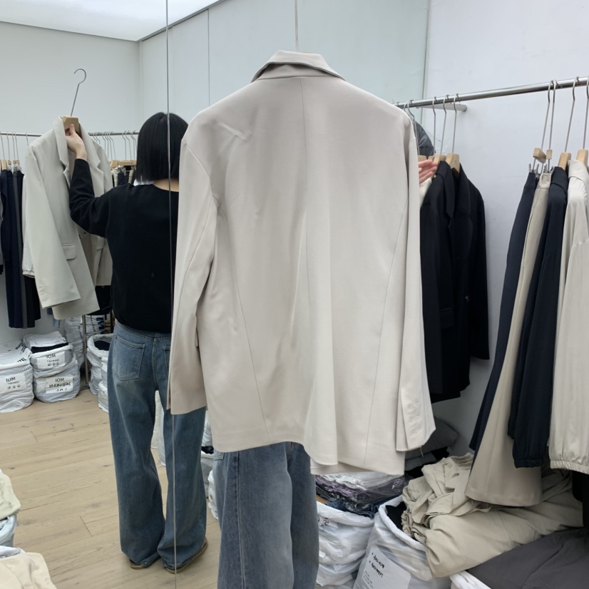 MOI-A東大門實拍女士新品休閑時尚人氣推薦熱賣西裝西服MOI-A西裝/西服