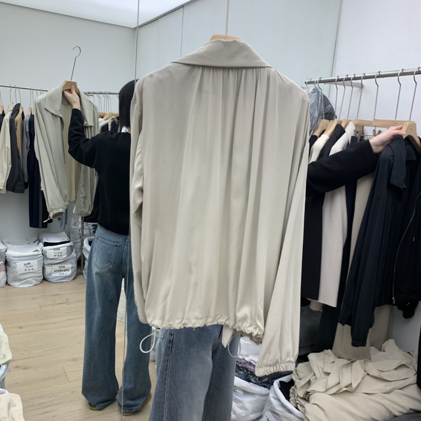 MOI-A東大門實拍女士新品熱賣時尚推薦休閑人氣夾克拉鏈MOI-A夾克