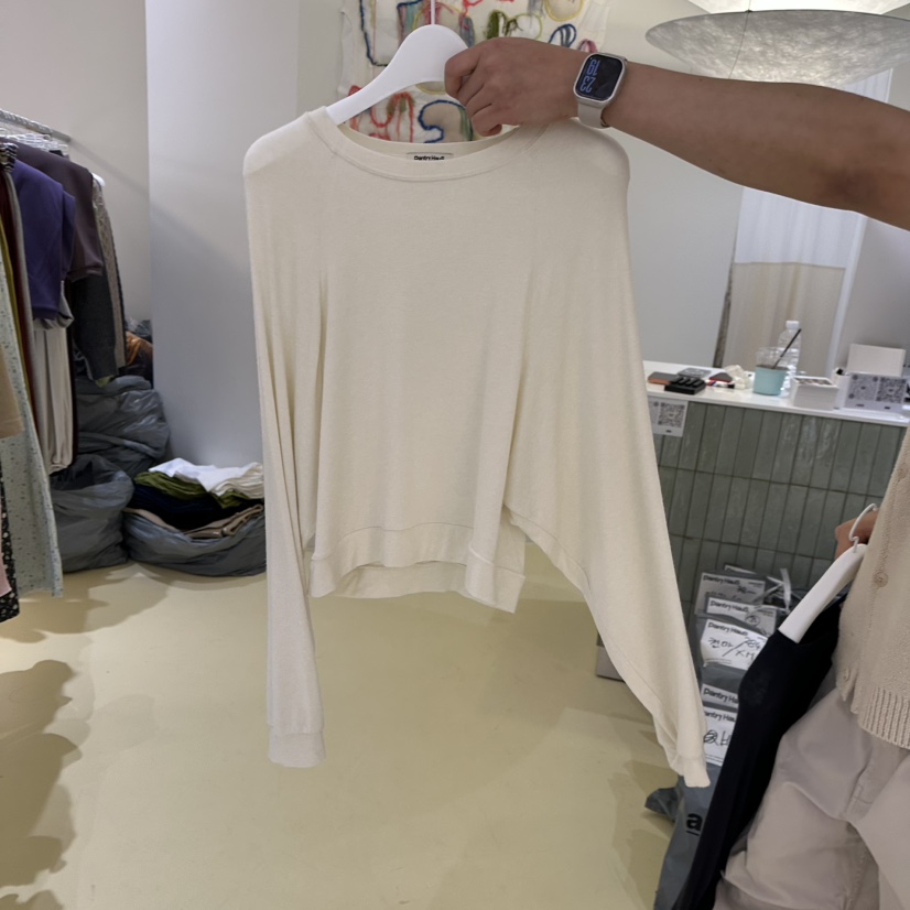 PANTRY HAUS東大門直郵女裝新款真品人氣長袖T恤插肩袖褶皺PANTRY HAUS長袖T恤圖色1