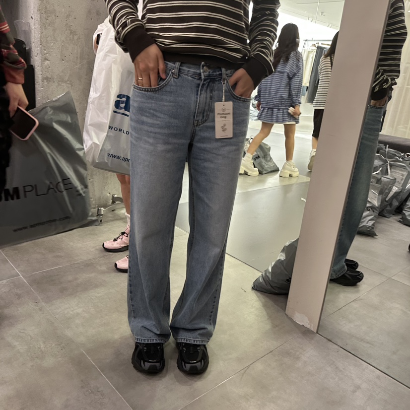 URBANSTORY/REMAKING東大門實拍女裝新款熱賣推薦牛仔褲Remaking/URBANSTORY牛仔褲圖色1