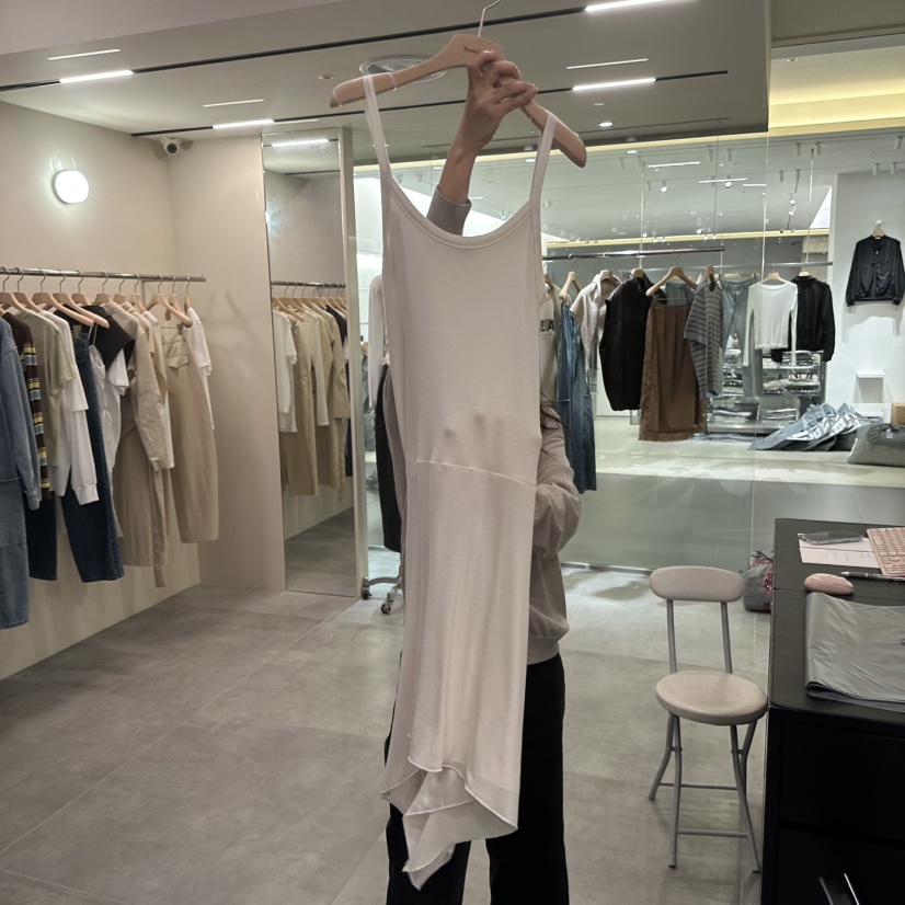 URBANSTORY/REMAKING東大門實拍女士新款推薦熱賣連衣裙OPSRemaking/URBANSTORY連衣裙圖色1