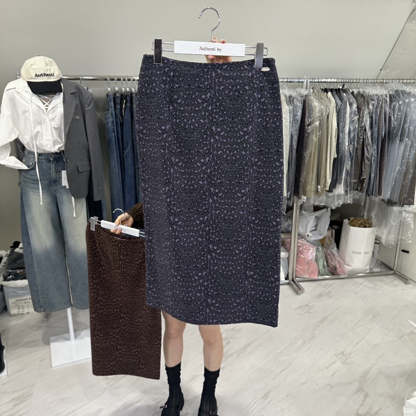 AUTHENTIBY韓國直郵女士新品推薦熱賣人氣休閑真品時尚長裙AUTHENTIBY長裙圖色2