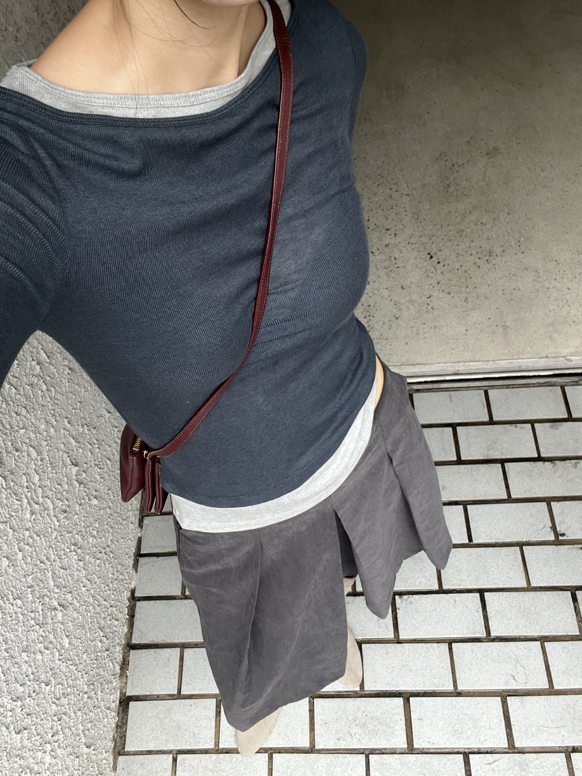 ME MO東大門代購女士新品人氣真品時尚休閑推薦熱賣長袖T恤ME MO長袖T恤