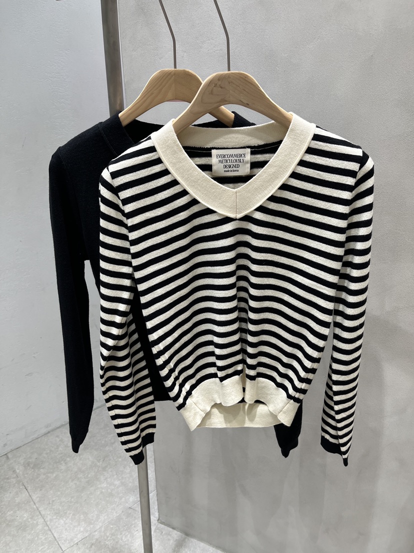 EVERCOMMERCE METICULOUSLY DESIGNED韓國直郵女士新款熱賣針織衫EVERCOMMERCE METICULOUSLY DESIGNED針織衫