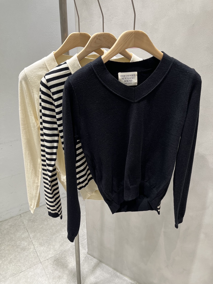EVERCOMMERCE METICULOUSLY DESIGNED韓國直郵女士新款熱賣針織衫EVERCOMMERCE METICULOUSLY DESIGNED針織衫
