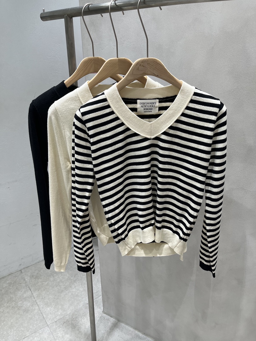 EVERCOMMERCE METICULOUSLY DESIGNED韓國直郵女士新款熱賣針織衫EVERCOMMERCE METICULOUSLY DESIGNED針織衫