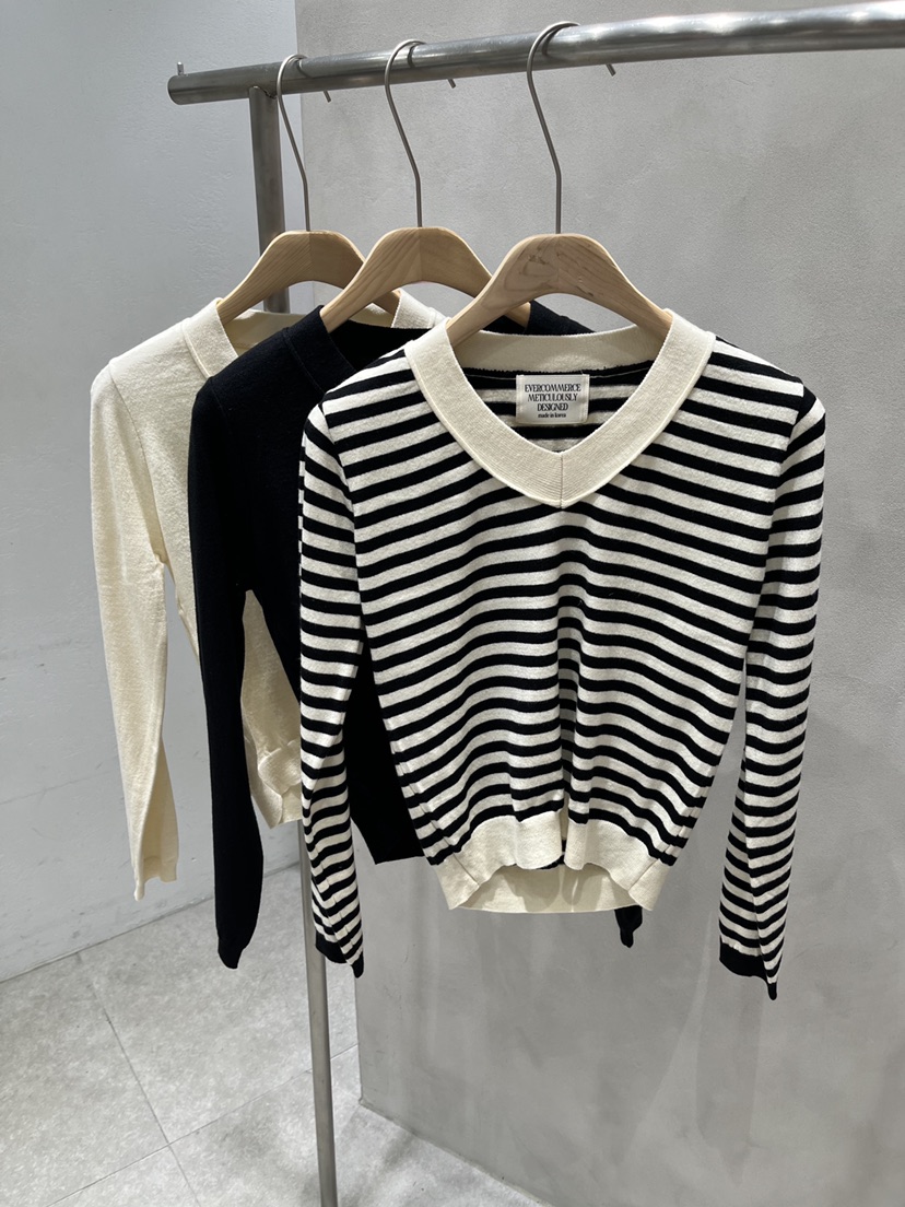 EVERCOMMERCE METICULOUSLY DESIGNED韓國直郵女士新款熱賣針織衫EVERCOMMERCE METICULOUSLY DESIGNED針織衫