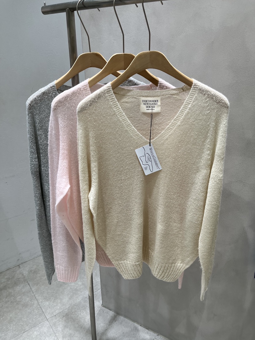 EVERCOMMERCE METICULOUSLY DESIGNED韓國直郵女士新品人氣針織衫EVERCOMMERCE METICULOUSLY DESIGNED針織衫