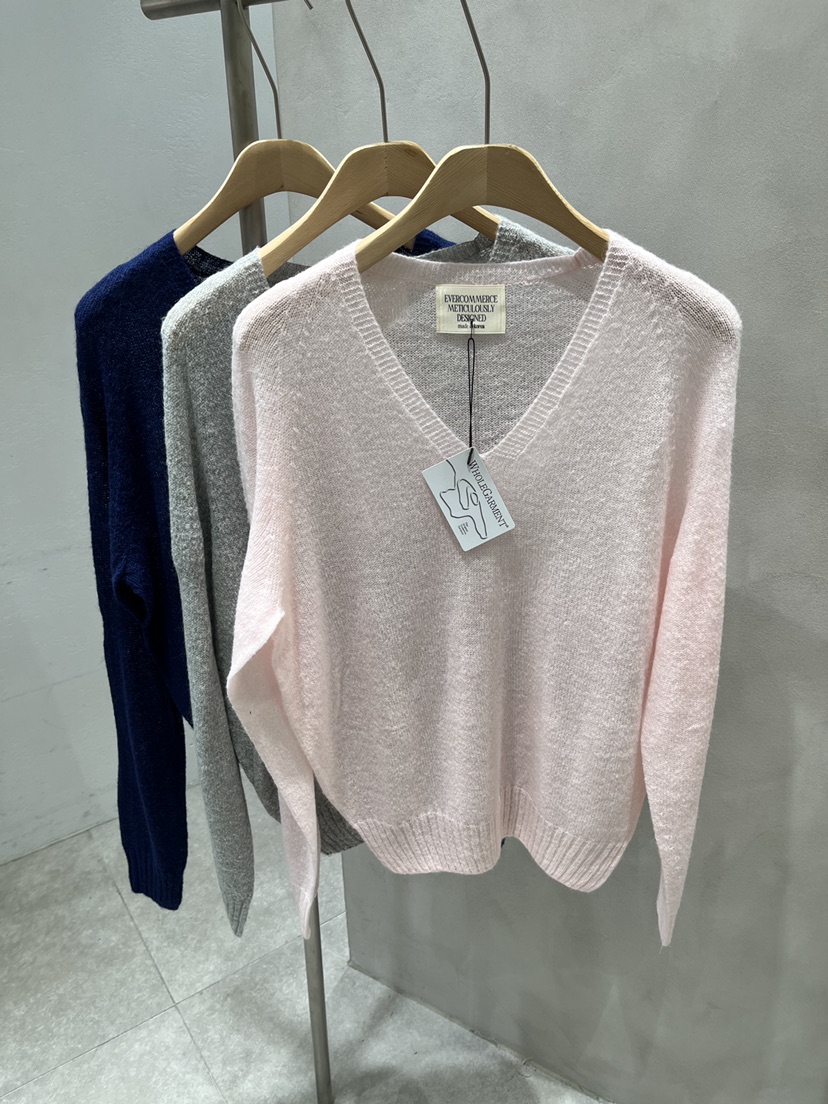 EVERCOMMERCE METICULOUSLY DESIGNED韓國直郵女士新品人氣針織衫EVERCOMMERCE METICULOUSLY DESIGNED針織衫