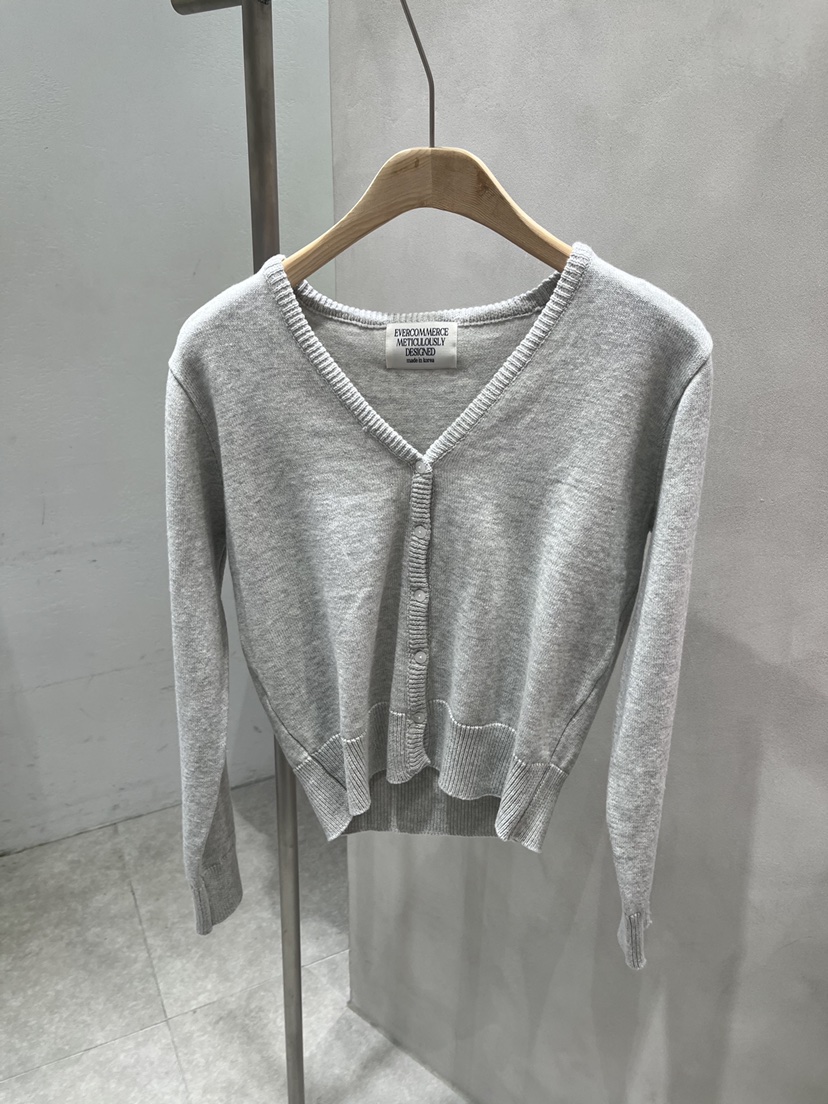EVERCOMMERCE METICULOUSLY DESIGNED東大門代購女裝新款時尚針織衫棉質開衫經典EVERCOMMERCE METICULOUSLY DESIGNED針織衫圖色1