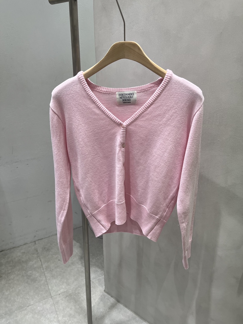 EVERCOMMERCE METICULOUSLY DESIGNED東大門代購女裝新款時尚針織衫棉質開衫經典EVERCOMMERCE METICULOUSLY DESIGNED針織衫圖色2
