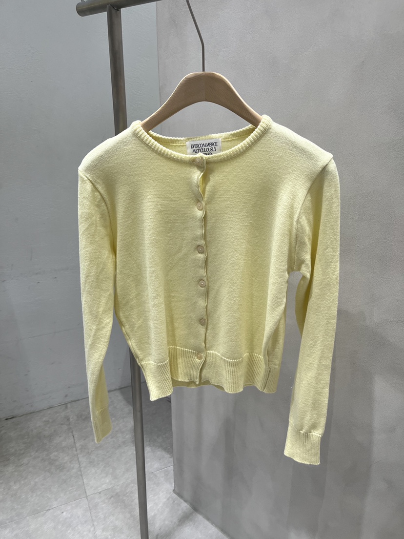 EVERCOMMERCE METICULOUSLY DESIGNED東大門代購女裝新款人氣針織衫棉質圓領開衫EVERCOMMERCE METICULOUSLY DESIGNED針織衫圖色3