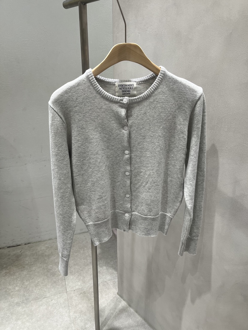 EVERCOMMERCE METICULOUSLY DESIGNED東大門代購女裝新款人氣針織衫棉質圓領開衫EVERCOMMERCE METICULOUSLY DESIGNED針織衫圖色5