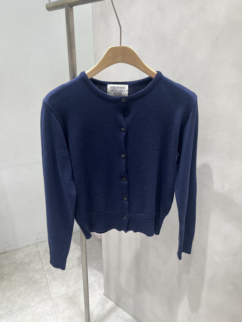 EVERCOMMERCE METICULOUSLY DESIGNED東大門代購女裝新款人氣針織衫棉質圓領開衫EVERCOMMERCE METICULOUSLY DESIGNED針織衫圖色6