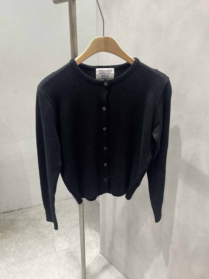 EVERCOMMERCE METICULOUSLY DESIGNED東大門代購女裝新款人氣針織衫棉質圓領開衫EVERCOMMERCE METICULOUSLY DESIGNED針織衫圖色8