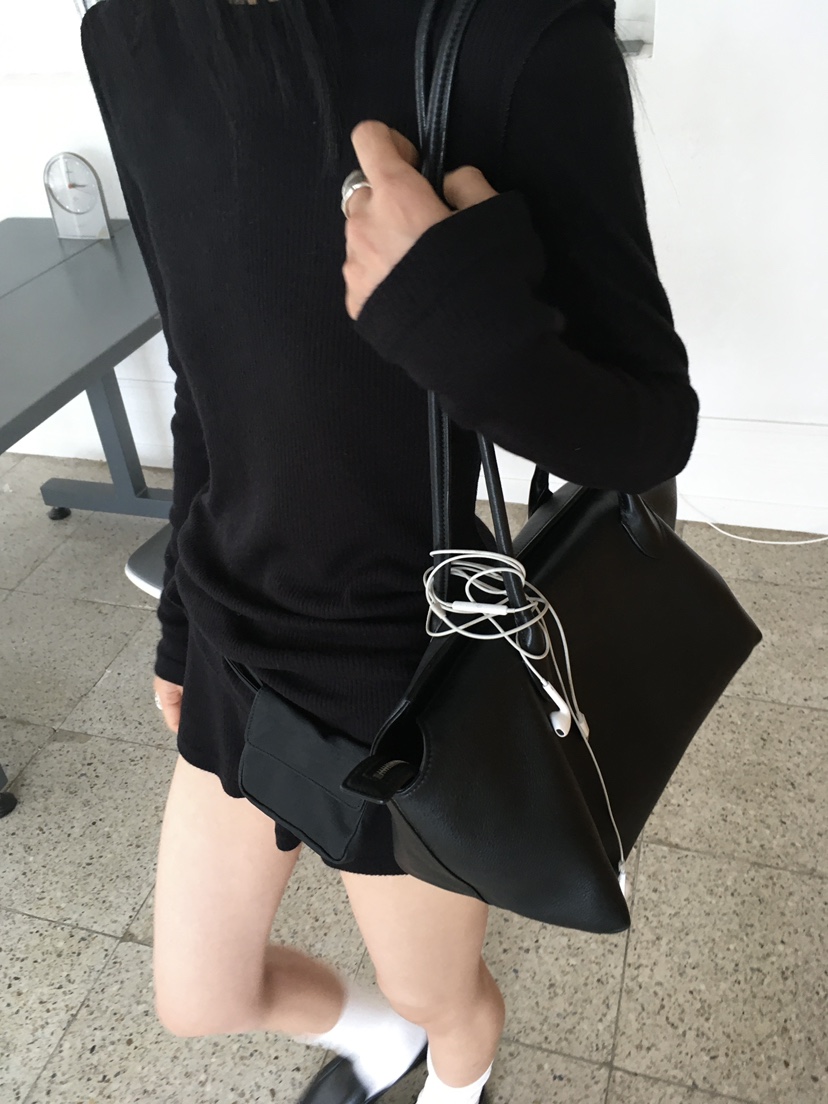 OVERK東大門代購女士新品熱賣休閑人氣時尚真品推薦長袖T恤OVERK長袖T恤