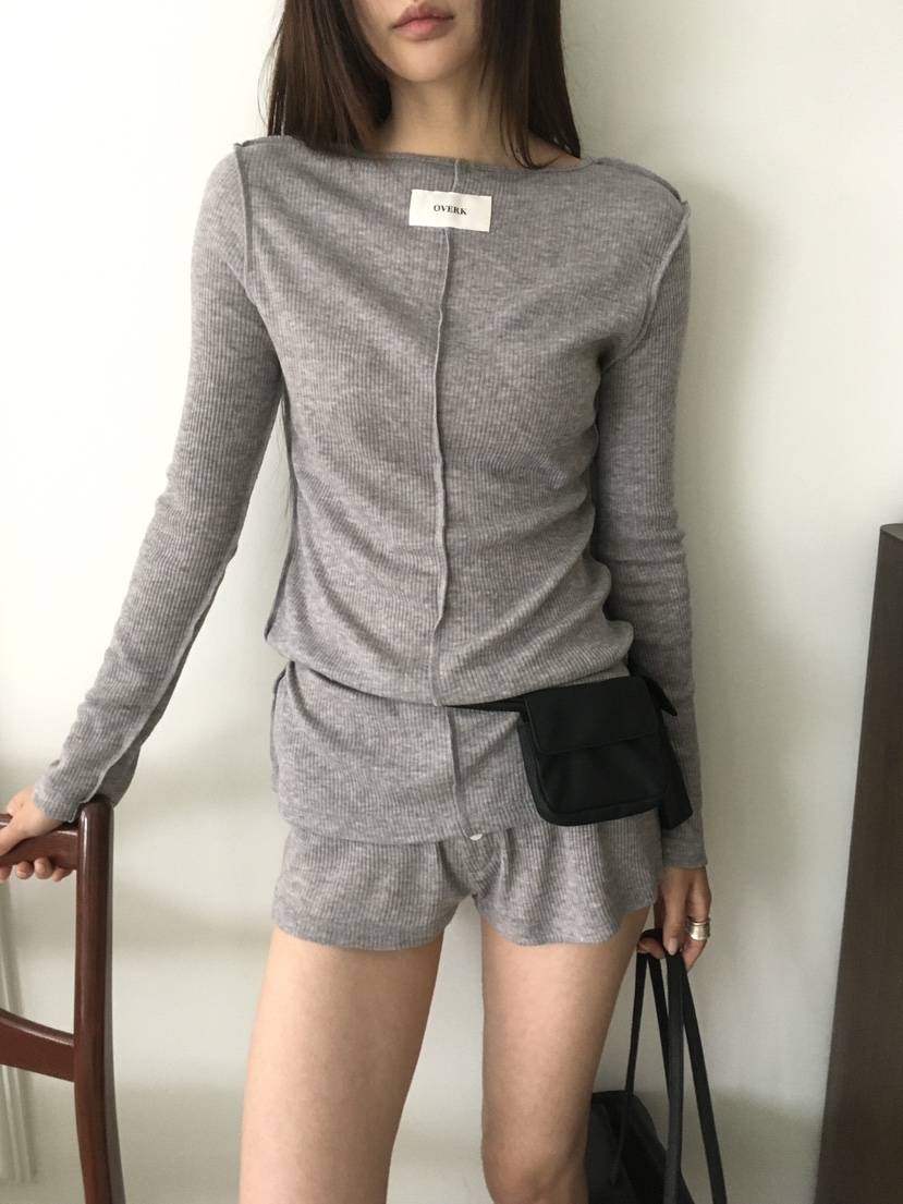 OVERK東大門代購女士新品熱賣休閑人氣時尚真品推薦長袖T恤OVERK長袖T恤圖色1