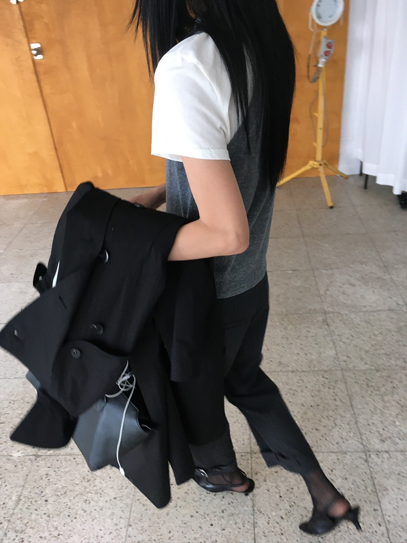 OVERK東大門直郵女士新品真品熱賣時尚人氣休閑針織衫不對稱OVERK針織衫