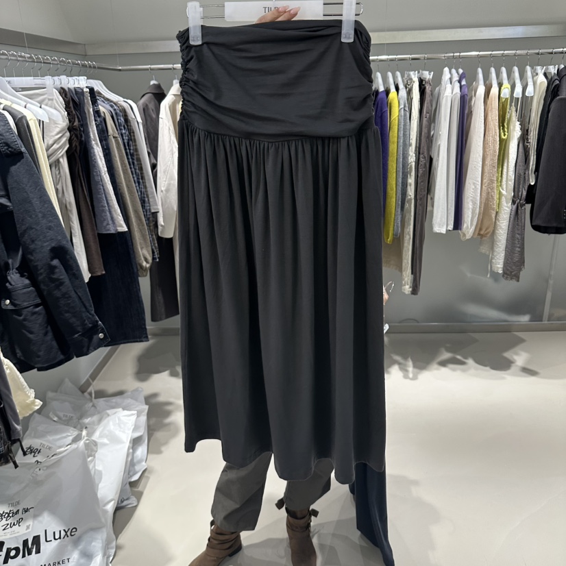 TILDE東大門直郵女裝新品真品熱賣時尚推薦休閑人氣長裙兔子TILDE長裙圖色1墨色
